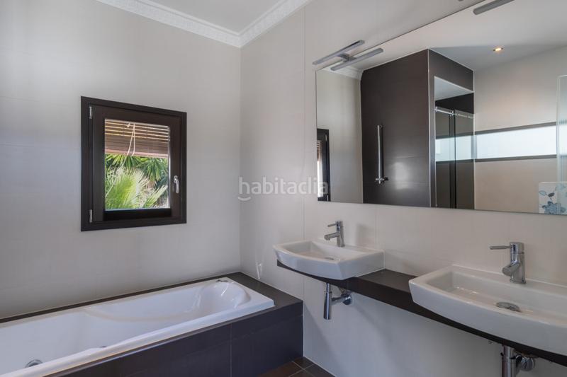 Foto b68f6b73-0ccb-4d4d-969c-f948518e9c8e. Casa en Casco Urbano Moraira