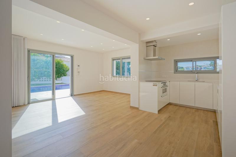 Foto fe1bd510-3ef4-4c9d-aef3-0c4d1cd5ab8b. House with parking in Benissa pueblo Benissa