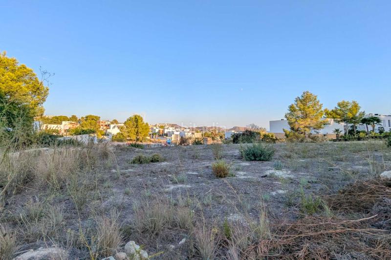 Foto b0a7fd9f-344c-4874-ad9b-c63d592b46a1. Residential plot in Casco Urbano Moraira