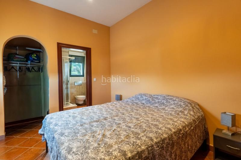 Foto a00573b5-00e9-4f5d-83d8-a49ec93eec88. House with parking in Ondara