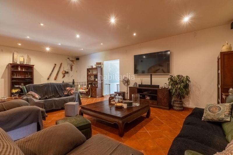 Foto f39e808d-c0b5-4480-ad51-28ea226692a4. House with parking in Ondara