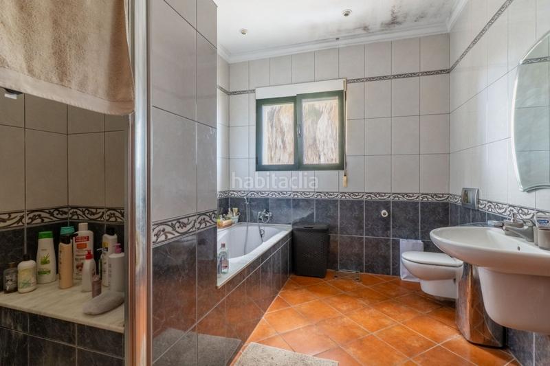 Foto f6734441-9b9f-49ff-ab41-60c10359c055. House with parking in Ondara