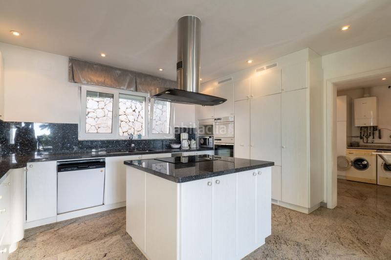 Foto c0da1eee-ca9f-4cb8-8779-c84d8c4a57f9. Maison avec parking dans Casco Urbano Moraira