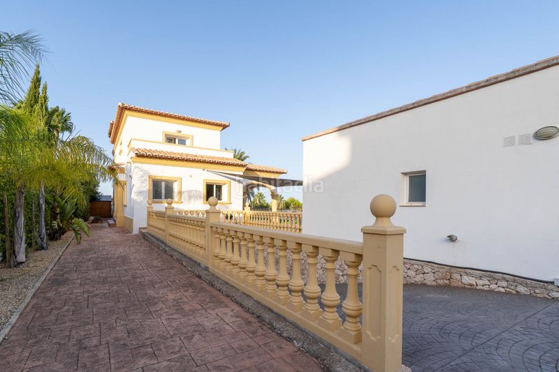 Foto dcef9e37-56b1-470e-953c-c81929e9ebdf. Casa con parcheggio in Beniarbeig