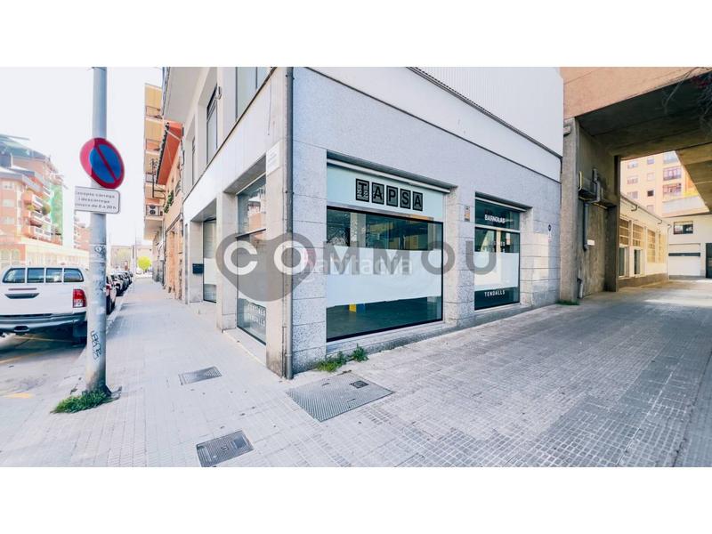 Foto f9d42dd6-8b40-4580-9540-f33183d04558. Alquiler local comercial en doctor junyent 2 local en alquiler en el centro en Vic