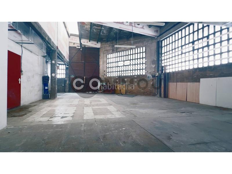 Foto 8b0955ee-6b36-445b-9304-1dff6859ab43. Location local commercial dans doctor junyent 2 dans Vic