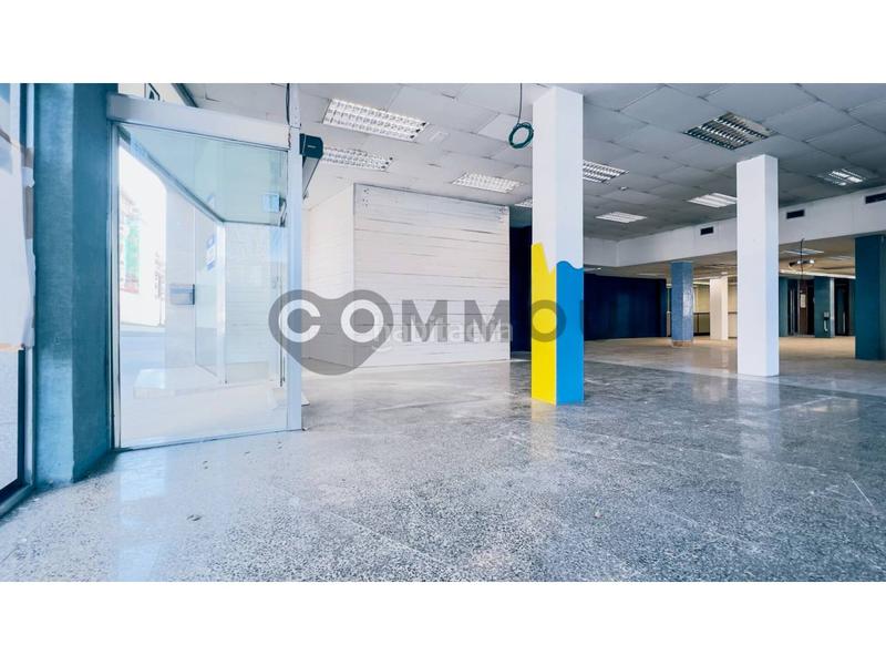 Foto cc7edb8f-e19e-4755-94e2-908bb9e95e33. Location local commercial dans doctor junyent 2 dans Vic