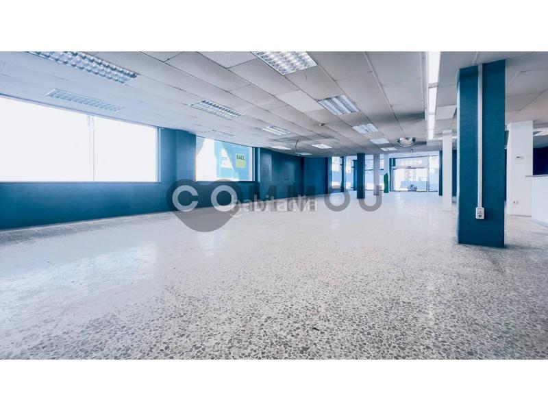 Foto a0a3d09e-508a-4e9e-91b4-facfcaeefc5d. Rent business premise in doctor junyent 2 in Centre Vic