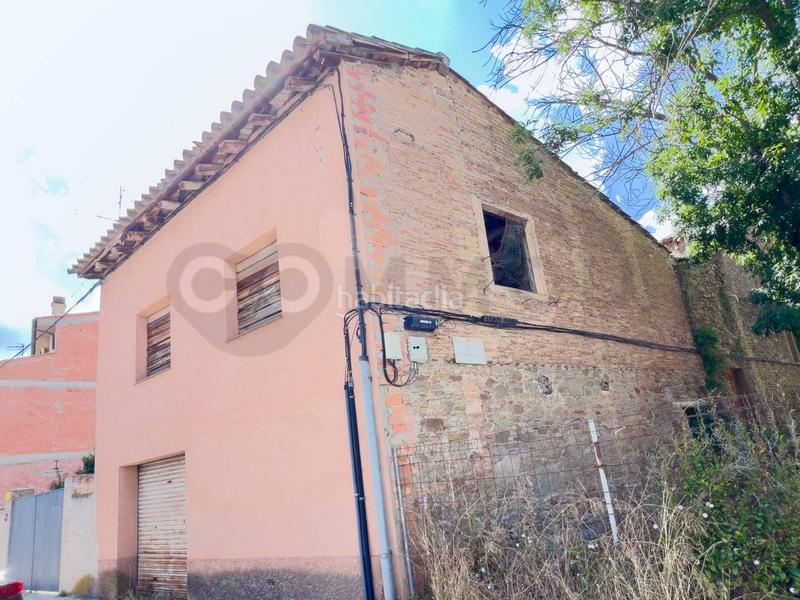 Foto be1d985e-8621-4580-ae2c-359754273a1f. Edificio en calle major 1 edificio en venta en la guixa sentfores en Vic