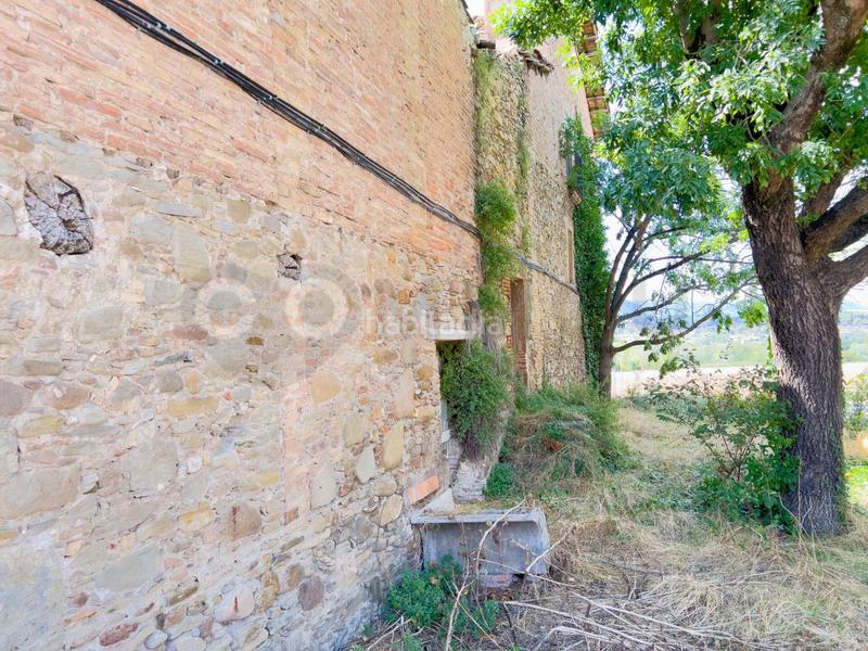 Foto dbcdf47a-d4b2-47ef-a130-338a99ada898. Edificio en calle major 1 edificio en venta en la guixa sentfores en Vic