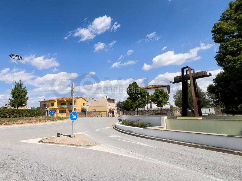 Foto ea95875f-b9b2-4185-802e-fa27a8b406ec. Edificio en calle major 1 edificio en venta en la guixa sentfores en Vic