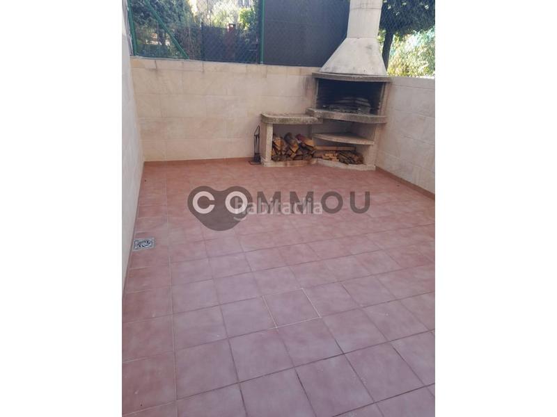 Foto 0ac4e027-7ae3-43b8-8cfd-e972713b1c8a. Casa adossada amb calefacció aparcament a Estadi-Santa Anna Vic