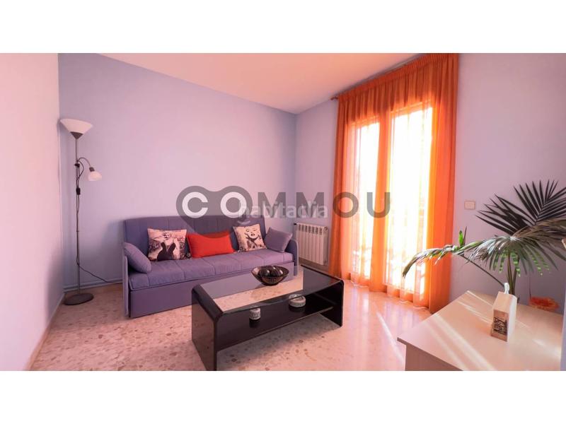 Foto 6efff5e9-e4e0-426e-a33c-8954e6a605e4. Casa adossada amb calefacció aparcament a Estadi-Santa Anna Vic