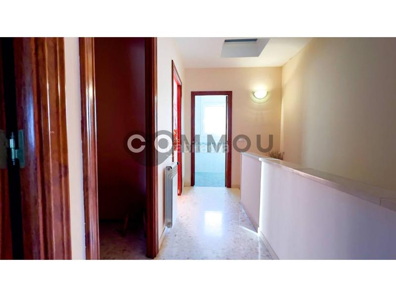 Foto 9c902cd2-0023-4cf4-b6a6-e7cfe9a7a9fe. Casa adossada amb calefacció aparcament a Estadi-Santa Anna Vic