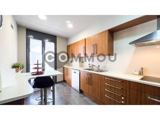 Appartement  Calle manlleu. Piso en venta en el centro de vic