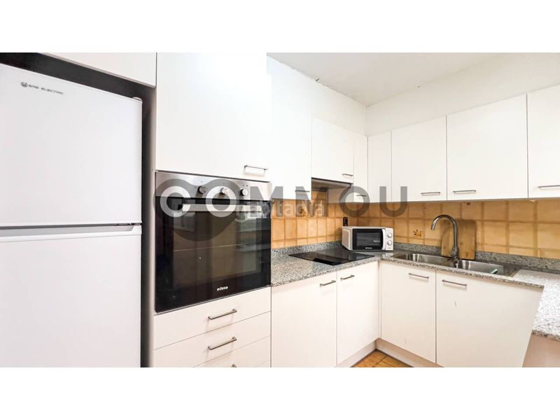 Foto 0dbc806d-c7ea-410c-8a8e-9d97d3c08047. Duplex avec chauffage parking dans Nord Vic