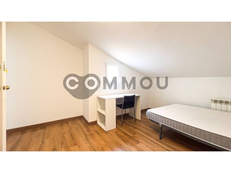Foto aa860282-9613-4087-8d1f-50ca5f25cbc6. Duplex avec chauffage parking dans Nord Vic