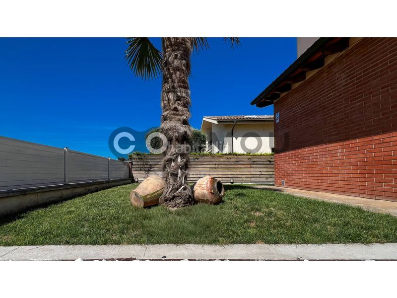 Foto 0c327360-5b4b-4afb-aafb-6006aa1928e4. Chalet  en venta en Gurb