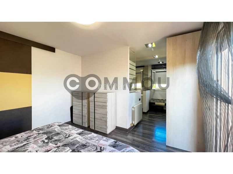Foto 10d01d5a-799b-43be-b4d7-547ccf1dc046. Chalet  en venta en Gurb