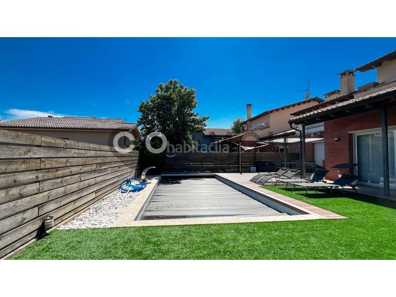 Foto 5bd5126a-67f9-47fe-91b6-6aeec71ed414. Chalet  en venta en Gurb