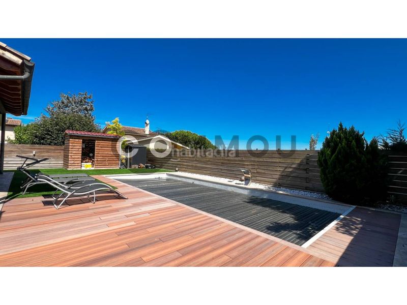 Foto 633d3ef8-c656-4245-bd3a-346d9ff53afb. Chalet  en venta en Gurb