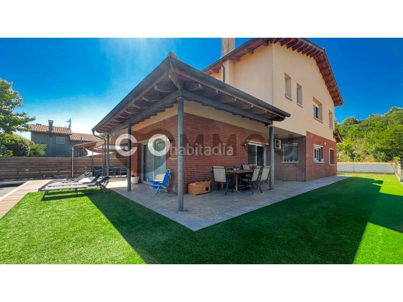 Foto c8314c24-182f-482c-9856-4cf3c470a8ce. Chalet  en venta en Gurb