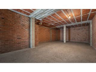 Locale commerciale  Calle joan xxiii. Local comercial en venta en vic