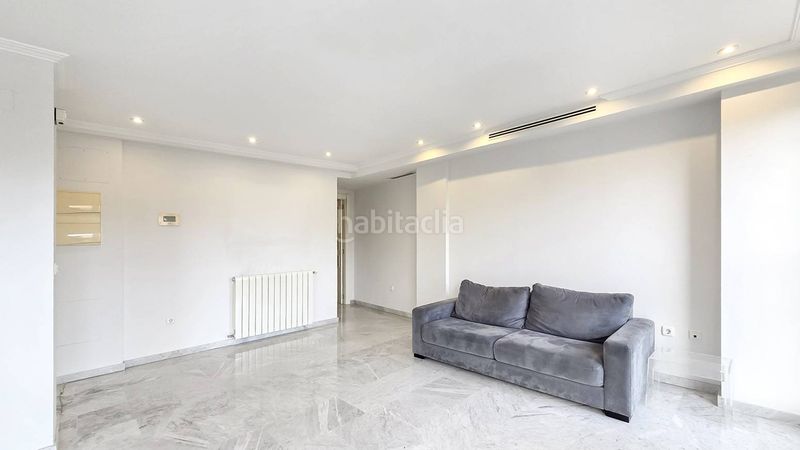 Foto 7f0fa91c-cd13-4221-94a2-bb33aab52423. Pis a La Roqueta Valencia