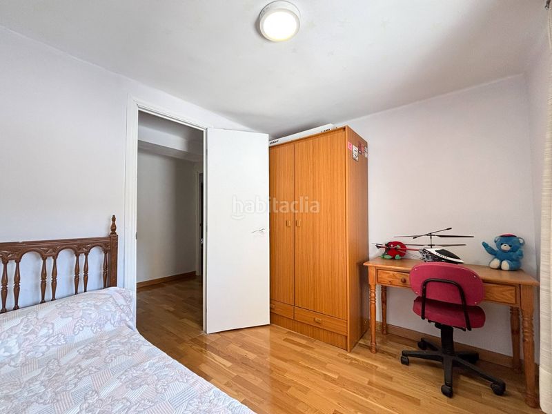Foto b3406859-1ad4-40aa-bcae-f4492910e22c. Casa amb aparcament a Marines