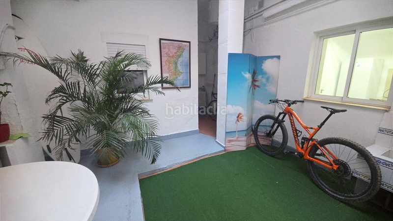 Foto eb09f2cc-8860-4f20-be39-dc413daafdc0. Pis a playa puerto de Sagunto Sagunt