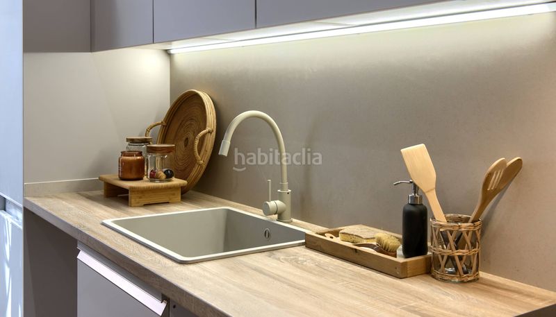 Foto 33402bc4-7a59-4abe-a467-eaa3e0222aeb. Pis a Russafa Valencia