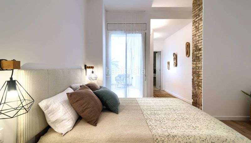 Foto 5c0a6774-27cc-45c0-ba8e-5fbddb036b7b. Pis a Russafa Valencia