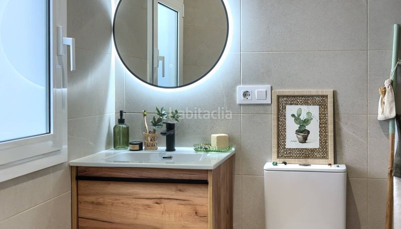 Foto fe18f687-c166-4a48-b5ae-b79b7cede8c2. Pis a Russafa Valencia