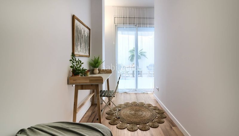 Foto fff151ec-4da9-472e-9f21-47d71562ff67. Pis a Russafa Valencia