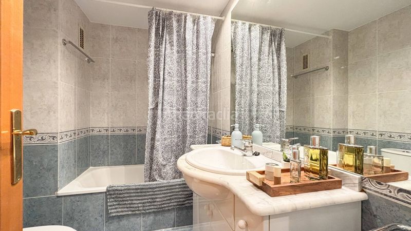 Foto e4362f76-4e17-47f8-b919-5ca8840b6e45. Pis amb calefacció aparcament a La Raïosa Valencia