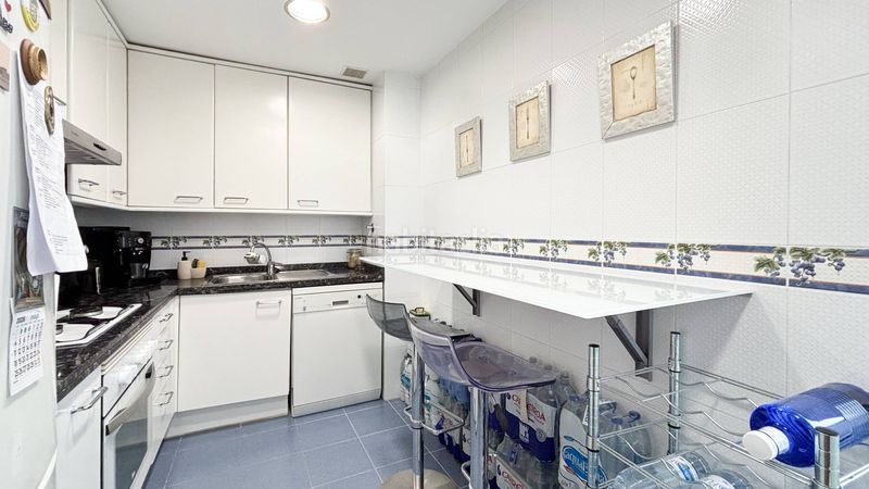 Foto f66798cb-5b33-4e87-a9a2-eba7e5577e2e. Pis amb calefacció aparcament a La Raïosa Valencia