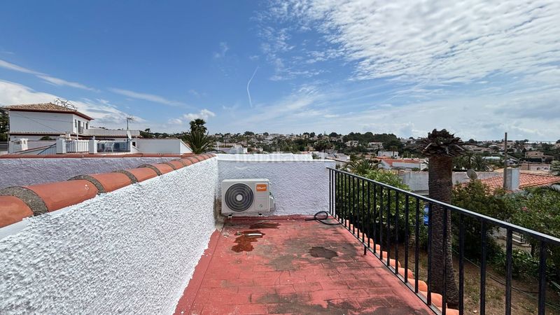 Foto 55215b1a-1a31-4fd7-b62f-ba6e2b9500be. Xalet amb aparcament a Cometa Calp