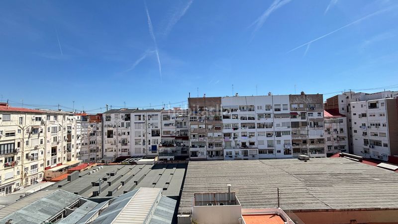 Foto e3edae45-1a77-4fea-bd06-104d09fe8c52. Pis a Russafa Valencia