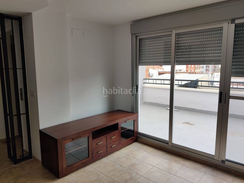 Foto a347eef3-685b-4ac0-b6dc-5b04d5f645e2. Edificio in Centro puerto Sagunt