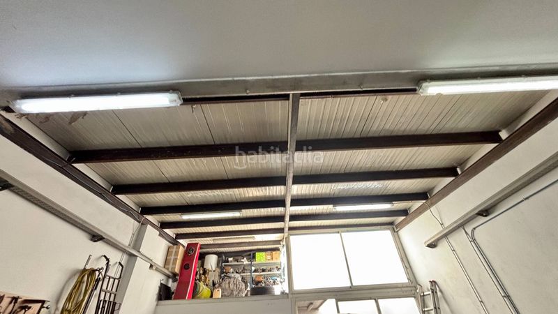 Foto 7947e4c7-15b7-40c6-8c58-fb5a3f77e9ab. Local comercial a Russafa Valencia