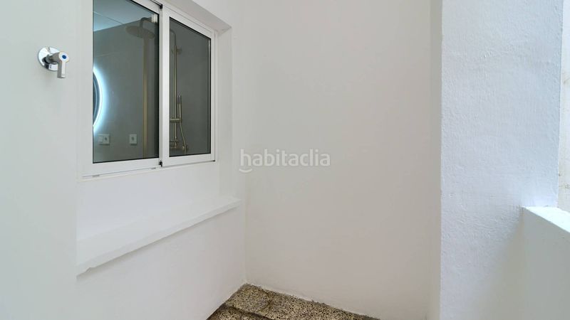 Foto ad024e3b-bb09-45ad-9cab-526f56fd65a7. Pis a Penya-Roja - Avda. Francia Valencia