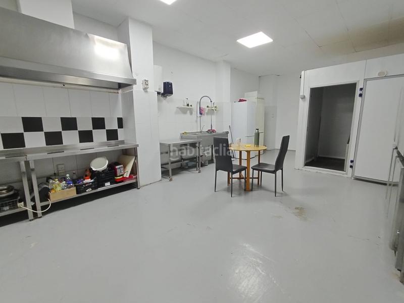 Foto a78127cc-1fe2-4077-a6a0-170b33850a81. Pas-de-porte local commercial dans Vara de Quart Valencia