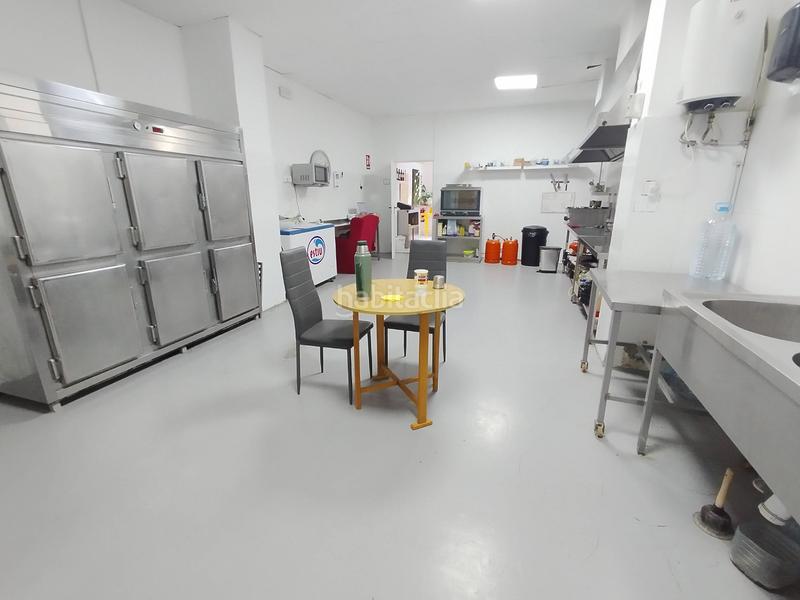 Foto d71705b4-86fb-4283-a3b0-f1349de401e2. Pas-de-porte local commercial dans Vara de Quart Valencia