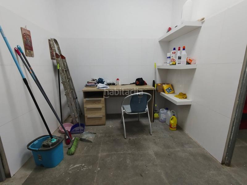 Foto 59d84f94-77b8-446a-8150-8c4d46db37ae. Traspaso local comercial traspaso de negocio de comidas para llevar en Valencia