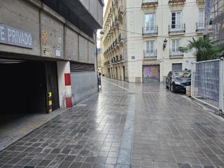 Aparcament cotxe  Ambaixador vich. Estupenda plaza de garaje en el centro de valencia