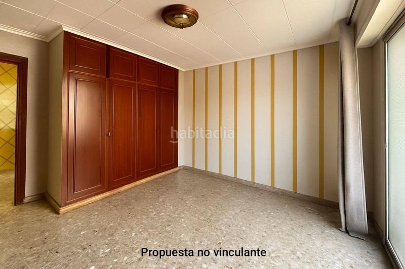 Foto 96908836-e70e-4702-ba53-768558ddfff6. Piso amplio piso de 100 m con 4 habitaciones listo para personalizar en Valencia