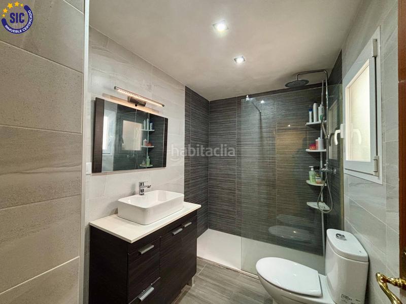 Foto c82af0fa-a6f5-4b50-8b03-e2a5c5fe1914. Piso amplio piso de 100 m con 4 habitaciones listo para personalizar en Valencia