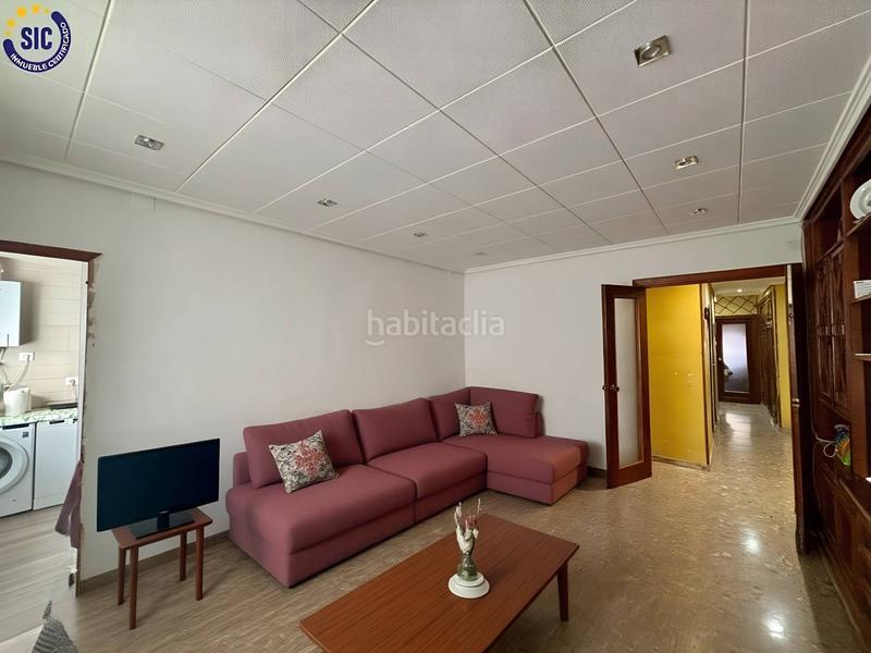 Foto eb1f8096-f9ad-4645-8cae-95da2212d90f. Piso amplio piso de 100 m con 4 habitaciones listo para personalizar en Valencia