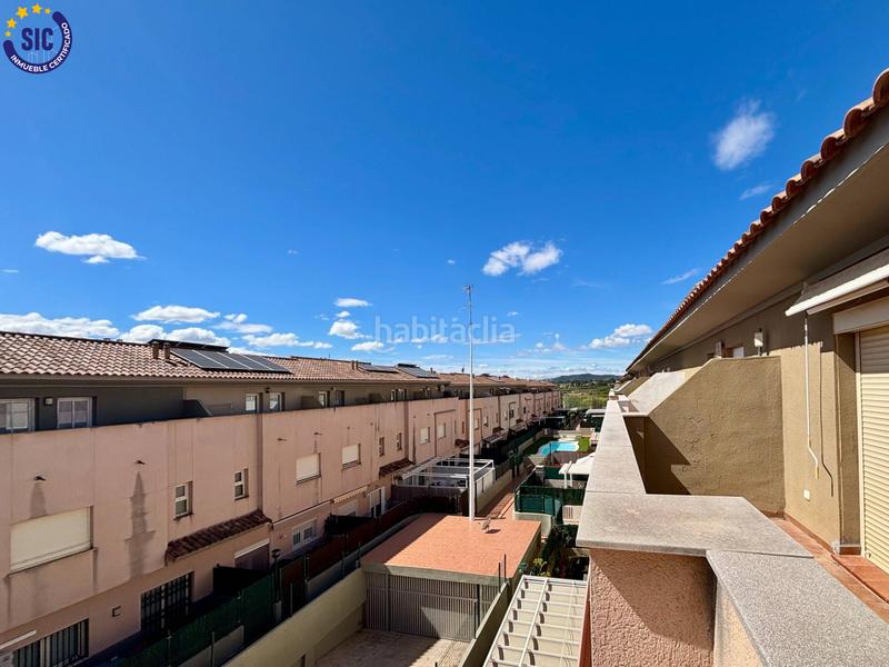 Foto 0e869429-4937-4c87-b9db-78c3944d1cc3. Casa adosada espectacular adosado con piscina en pobla de valbona. en Pobla de Vallbona (la)