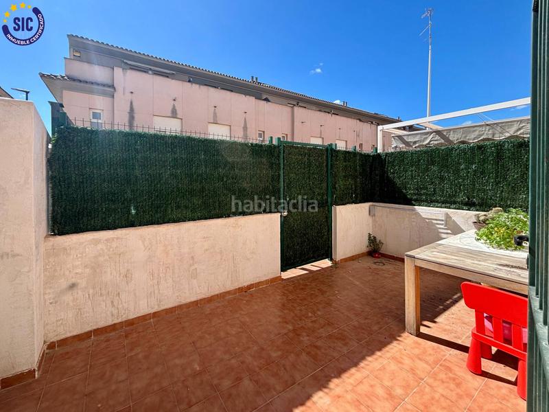 Foto 7f82438a-ef6c-41e1-8df6-dea41f5e6245. Casa adosada espectacular adosado con piscina en pobla de valbona. en Pobla de Vallbona (la)